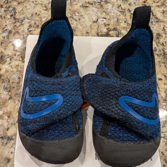 Nike Swoosh 1 size 7 - Picture 1 of 5